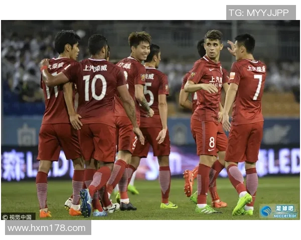 上港与泰达激战正酣谁将赢得这场中超焦点之战 上港与泰达激战正酣谁将赢得这场中超焦点之战